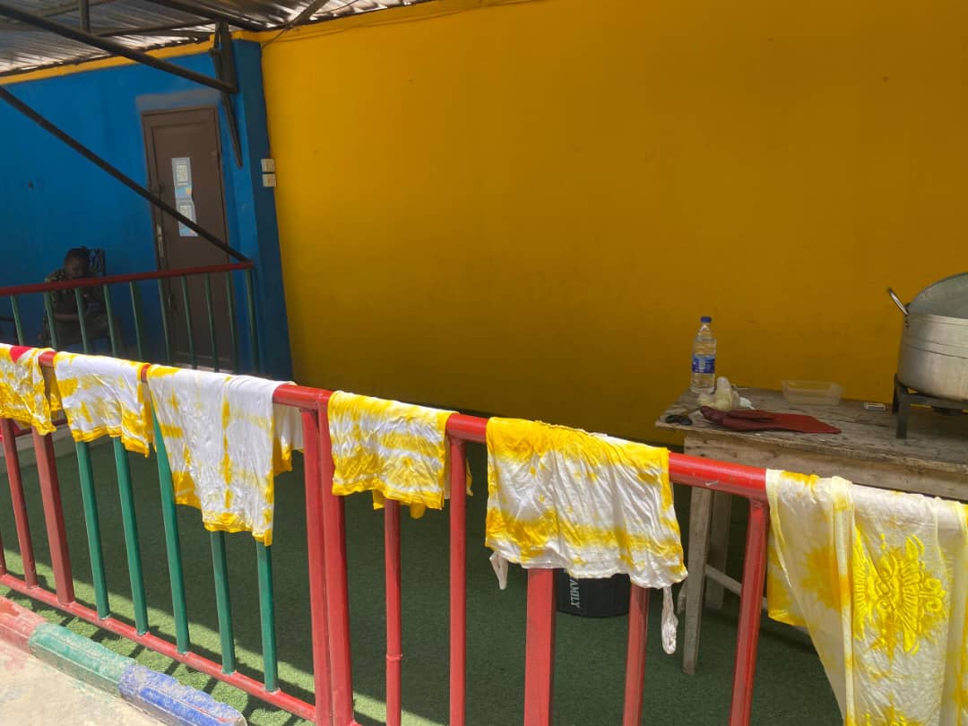 Dandave School pupils exploring creative activities